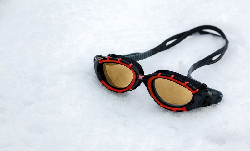 Окуляри для плавання Zoggs Predator Flex Polarized Ultra чорно-червоні S