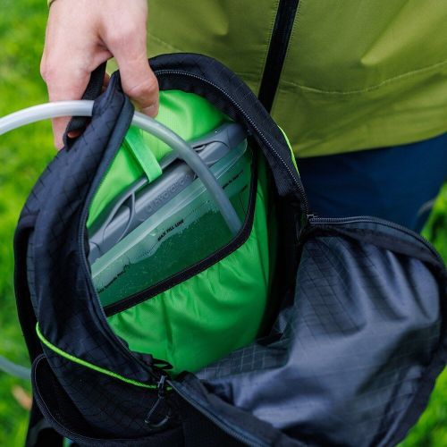 Рюкзак для бігу Inov-8 VentureLite 8 літрів чорний унісекс