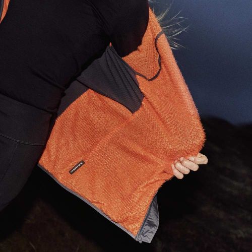 Куртка для бігу Inov-8 Climashell Pro Alpha жіноча чорний