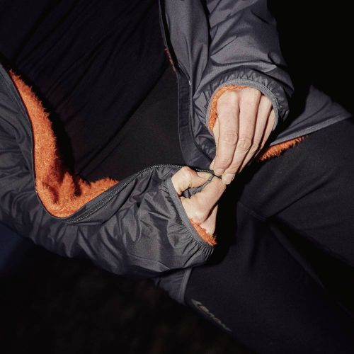 Куртка для бігу Inov-8 Climashell Pro Alpha жіноча чорний