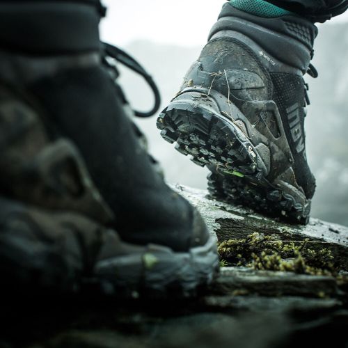 Кросівки для бігу Inov-8 Roclite Pro G 400 GTX чорні трейлові чоловічі